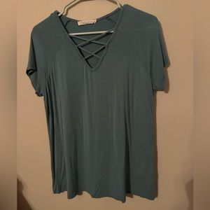 Americanable criss cross front tshirt, blueish green color